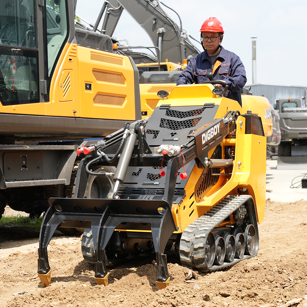 DIG-BOY DBL-T400 Stand-On Mini Track Loader